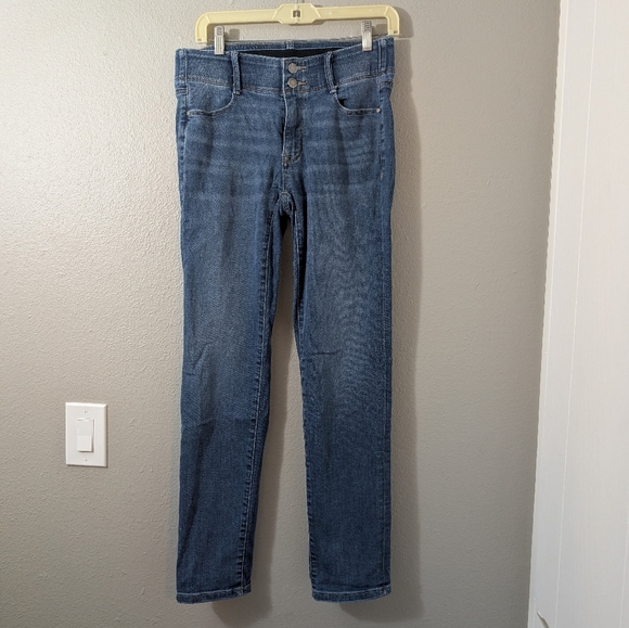 Apt. 9 Denim - Apt. 9 Women's Straight Jeans in Denim Blue
